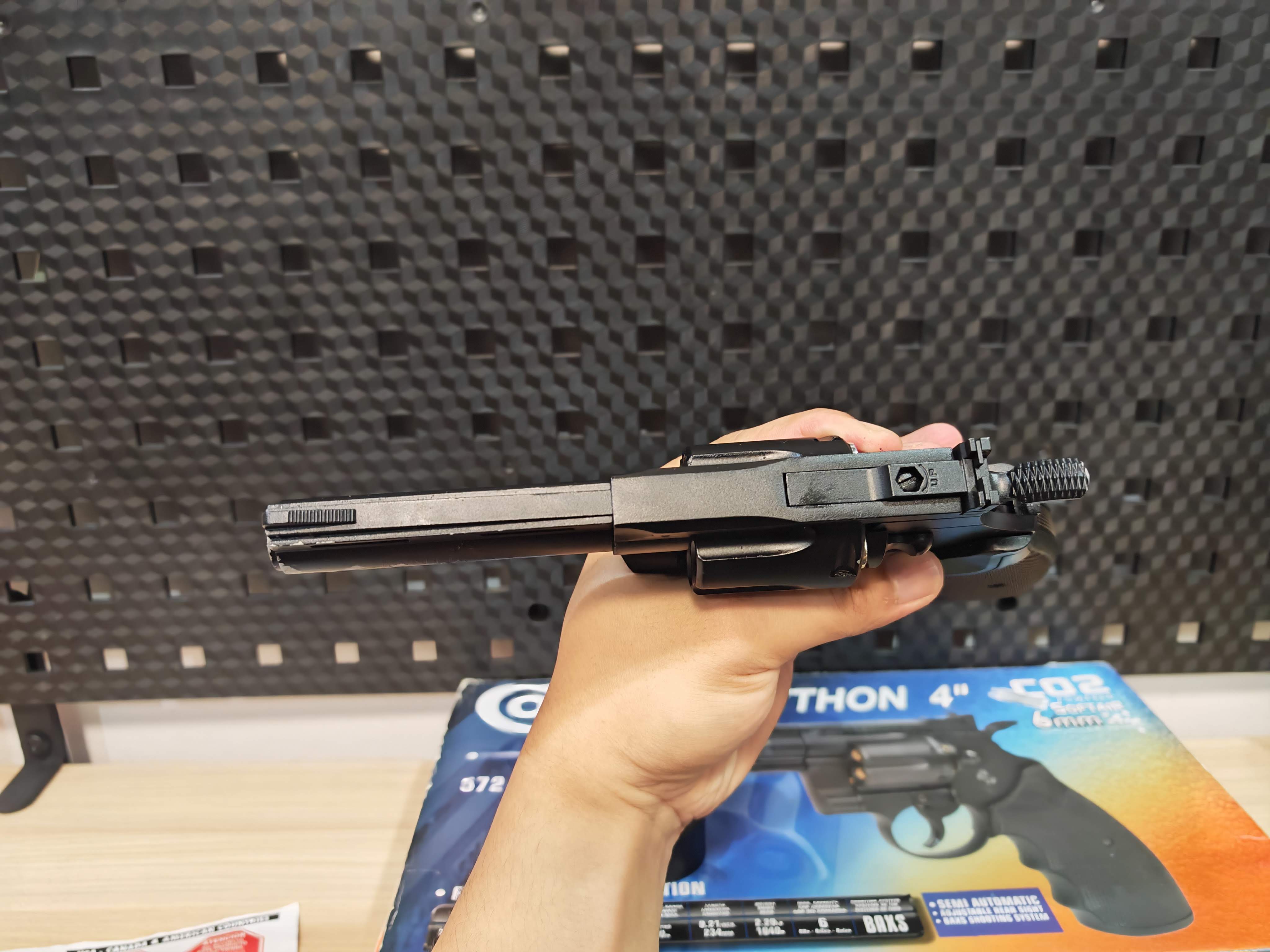 Python Full Metal .357 Magnum High Power Airsoft CO2 Revolver by Cybergun BB Gun บีบีกัน Airsoft Gun ปืนอัดลม ปืนสั้นแก๊ส มือสอง