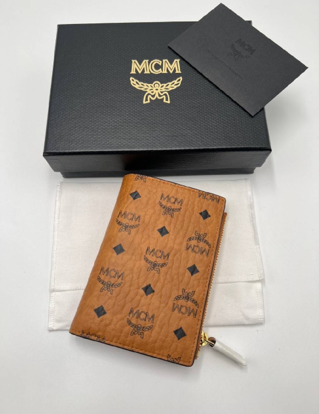 New Mcm wallet ช็อปคิง อปก กล่อง การ์ด ถุงผ้า ถุงกระดาษ
