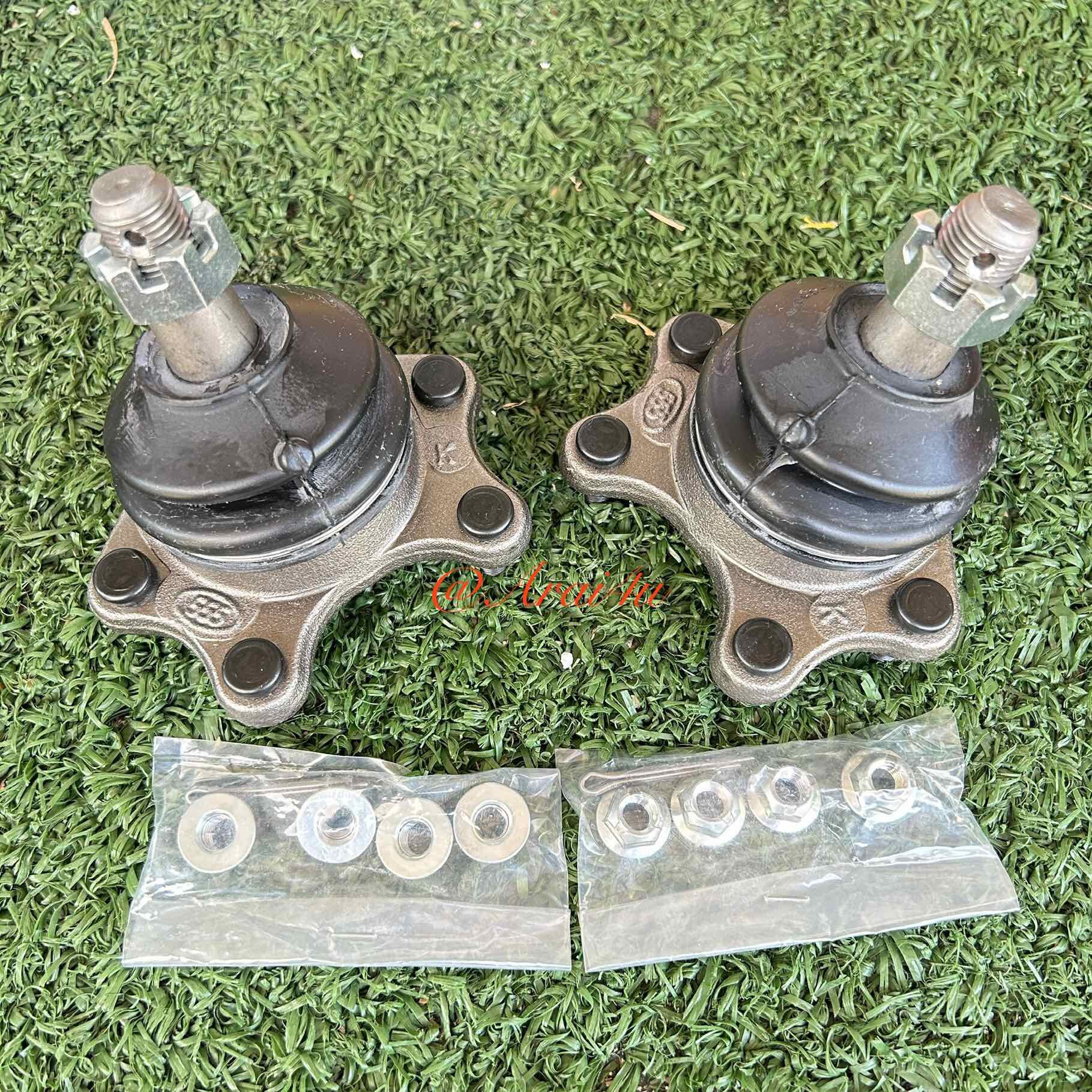 555 ลูกหมากบน TOYOTA TIGER 4WD (SB2721) คู่ละ