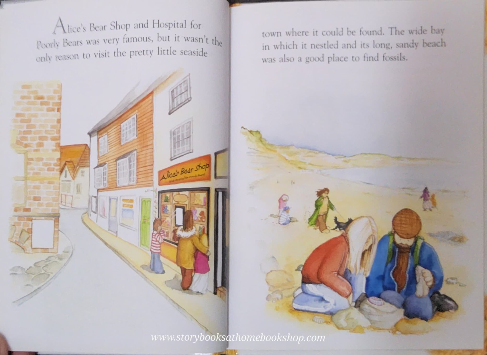 หนังสือนิทานปกแข็ง** ♥️ALICE'S BEAR SHOP: CHUNKY AND THE BONE BY RIKEY AUSTIN