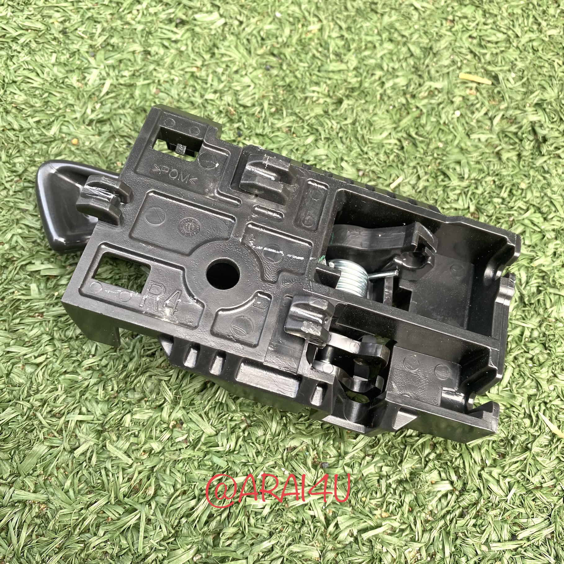 มือเปิดใน ISUZU DMAX 2004-2011 ขวา RH แท้(ดำ-ดำ)