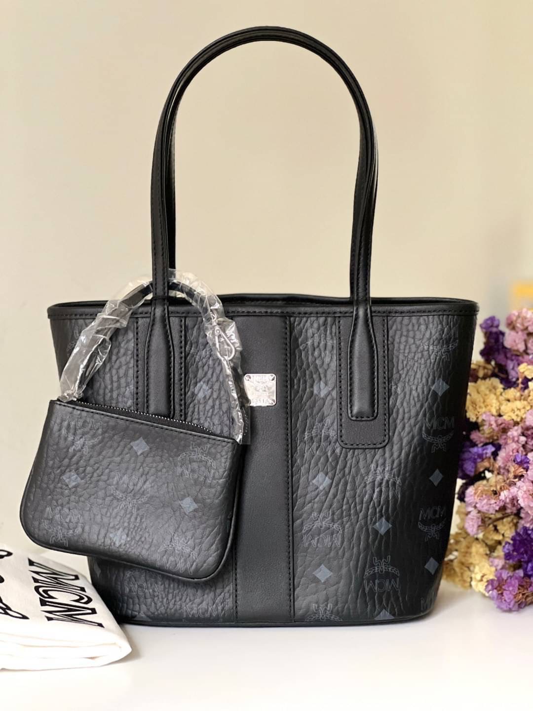 เปิดจอง Mcm Reversible Liz Shopper mini พร้อมใบลูก Sz.11.5 x 28.0 x 20.0 ซม.