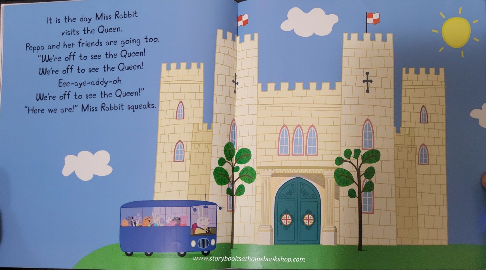 หนังสือนิทานปกอ่อน ** 🍅🍓 Peppa Meets the Queen