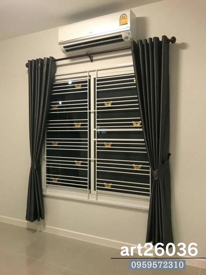 เหล็กดัดสีอบขาว ลายผีเสื้อสีทอง