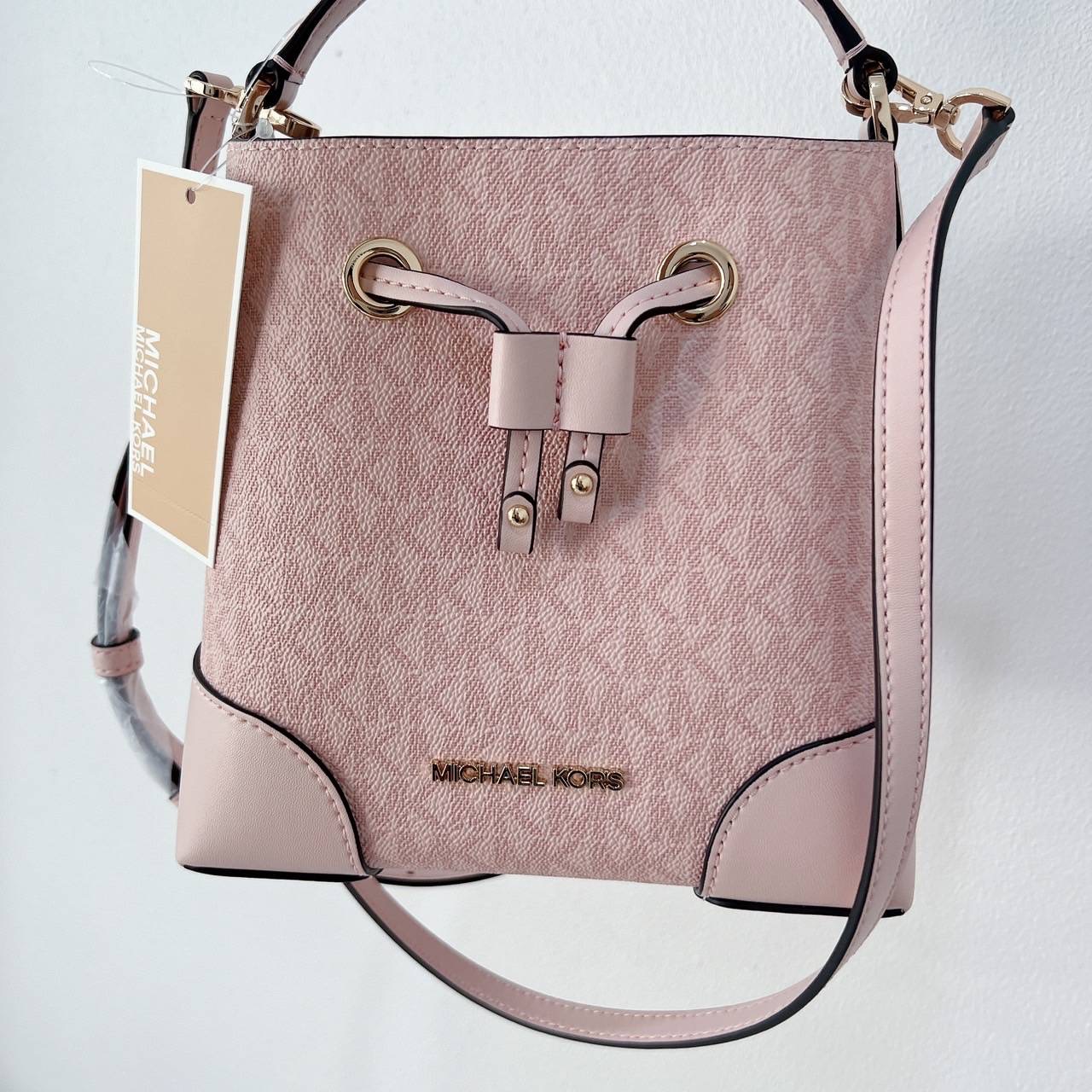 New Michael Kors mercer sm ขนาด 7*7*5 นิ้ว