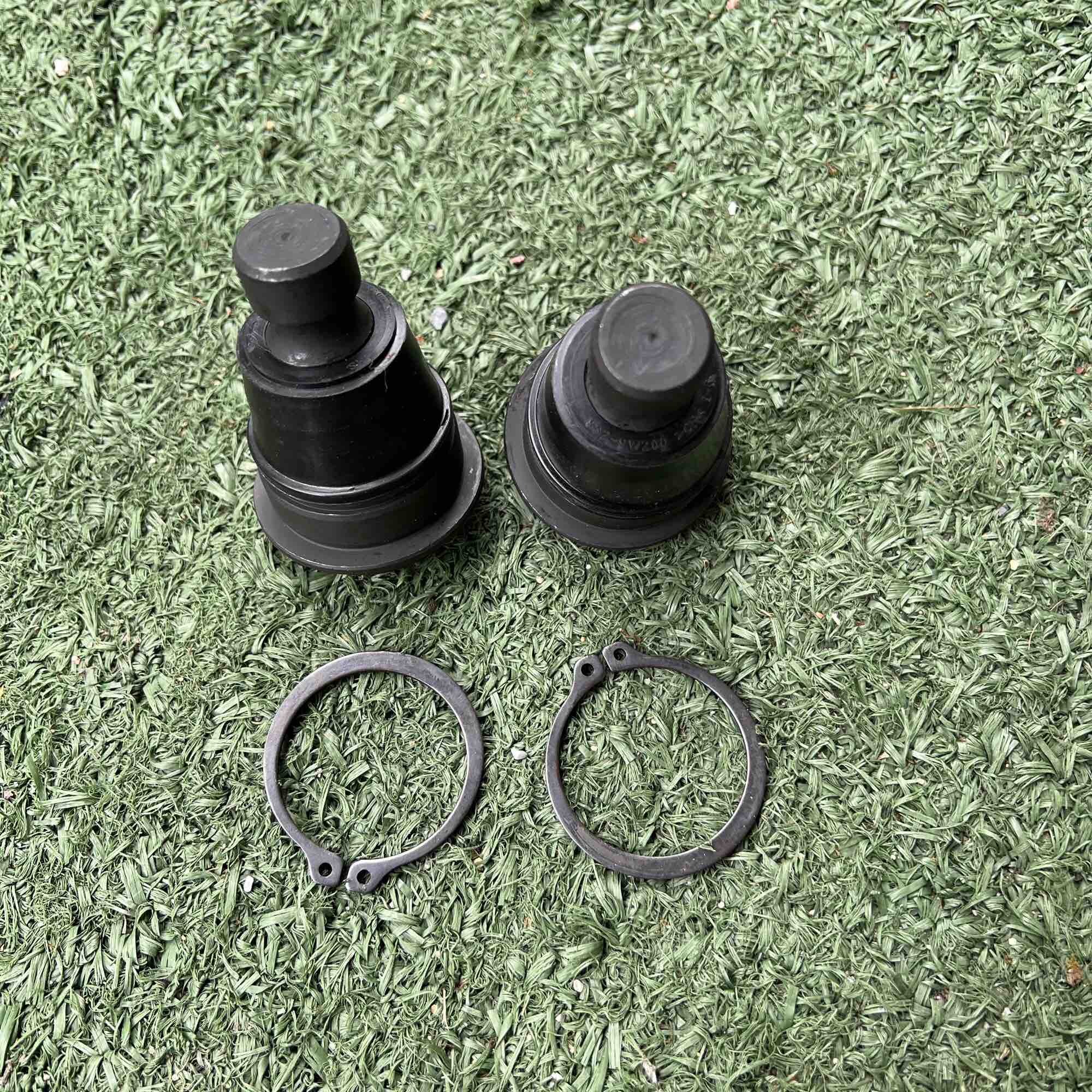 TRW ลูกหมากล่าง NISSAN TEANA J31 04-08 JBJ7556 ราคาคู่ละ