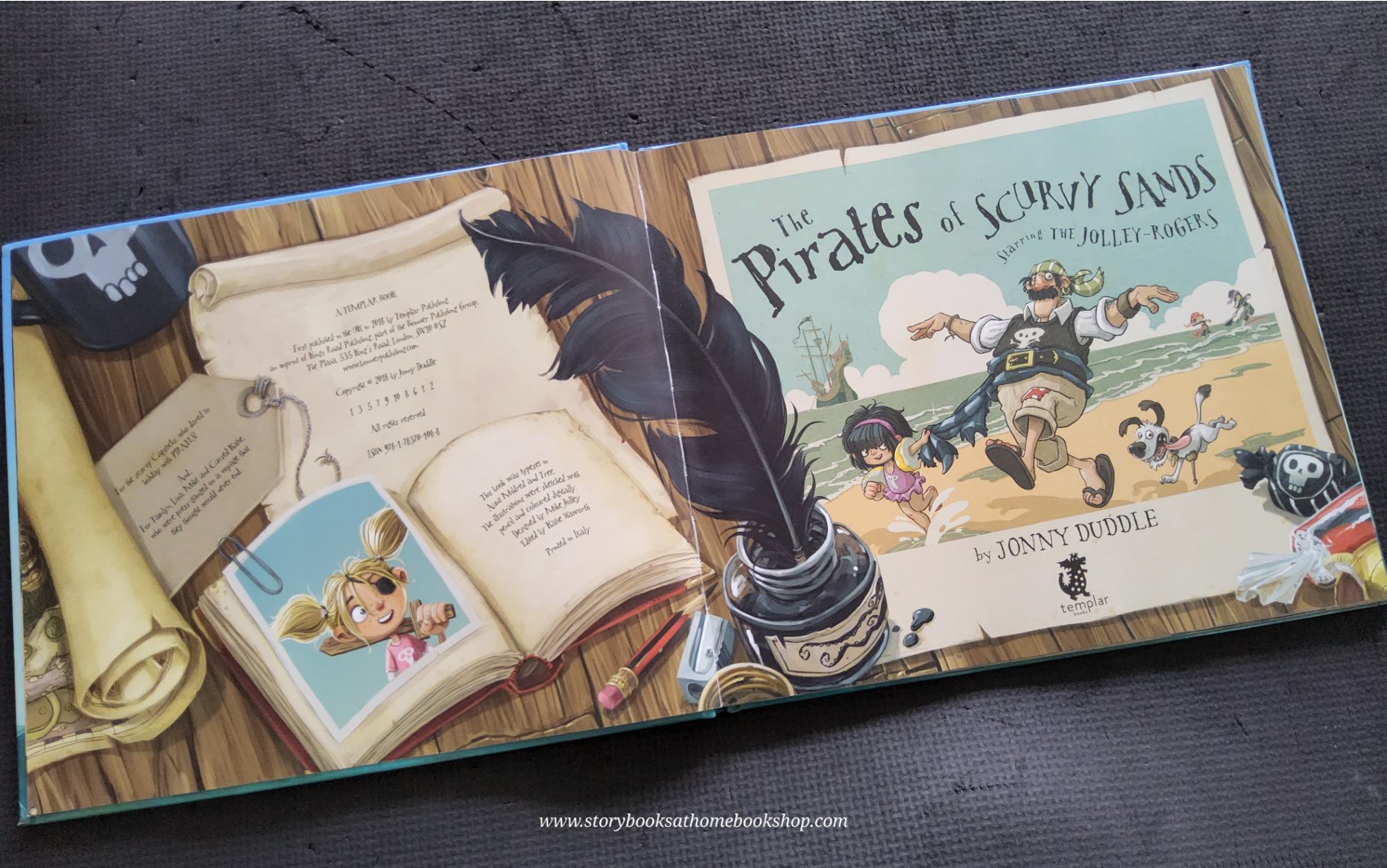 หนังสือนิทานปกแข็ง** 🍓🍓THE PIRATES OF SCURVY SANDS STARING THE JOLLEY-ROGERS BY JONNU DUDDLE