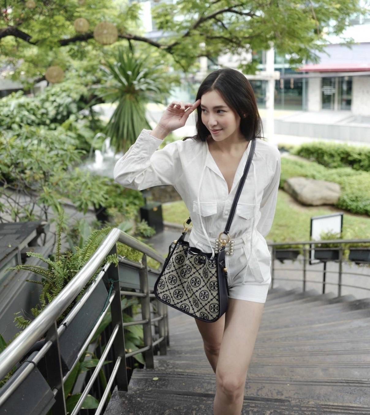New Tory Burch T Monogram Bell Crossbody Bags สายยาวปรับได้ ถอดไม่ได้ค่ะ