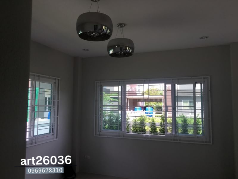 เหล็กดัดสีอบพร้อมมุ้งลวด มินิมอล ลายนิยม