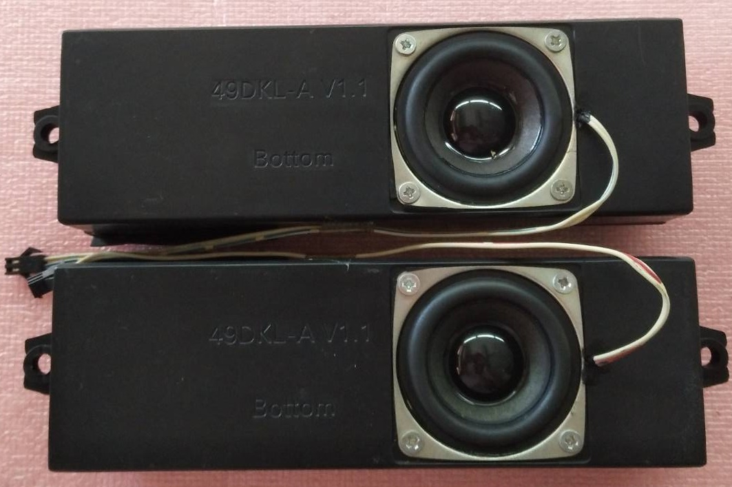 ลำโพงทีวี เวิร์ลเทค WORLDTECH ของแท้มือสองถอดจากเครื่อง รุ่นWT-LED5001 8โอมห์ 10วัตต์
