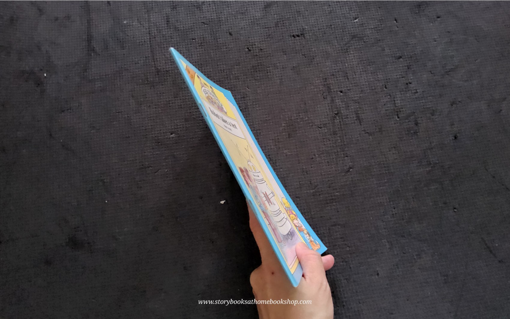 หนังสือนิทานปกอ่อน** 🍅🍅READ TOGETHER:ROBOT TAKES A TEST BY HELEN AMOLD