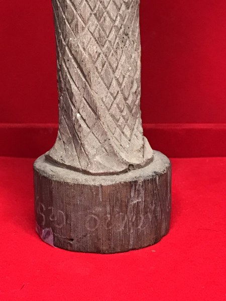 เจ้าแม่จามเทวี ไม้แกะ มีรอยจารหลวงปู่ ได้มาจากเชาวกะเหรี่ยง แม่วาง จ.เชียงใหม่ เคยไปช่วยหลวงปู่สร้างวัด