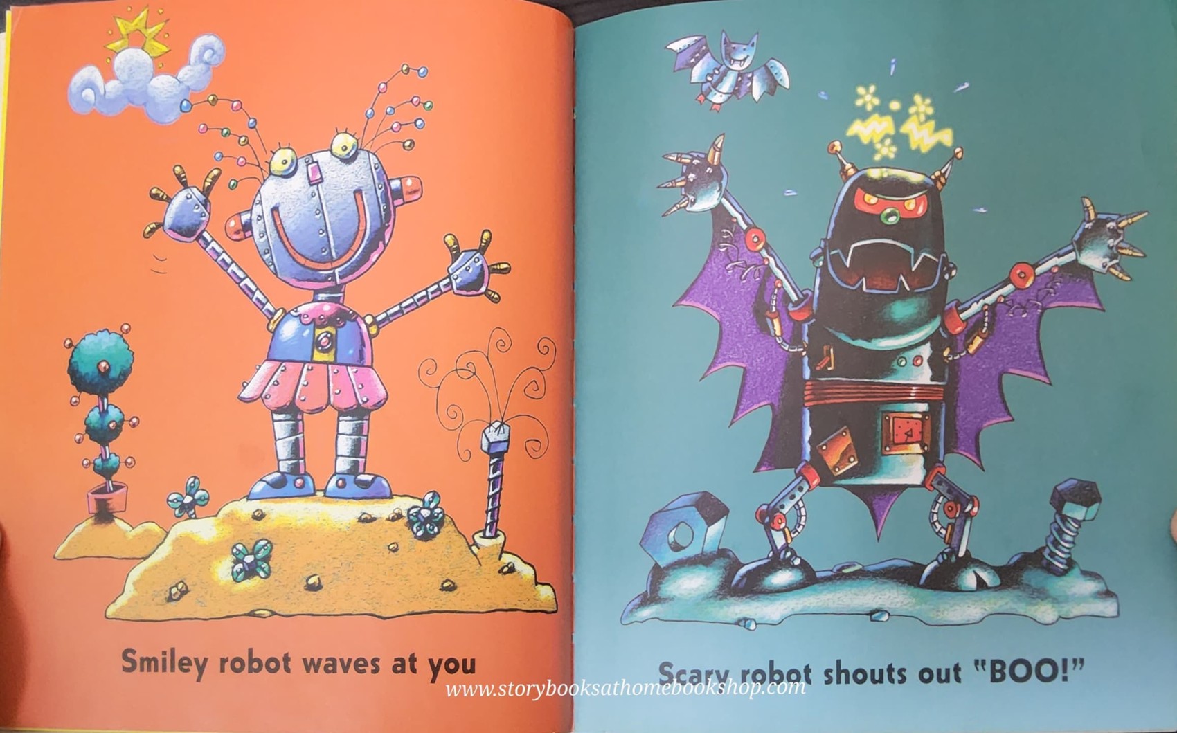 หนังสือนิทานปกอ่อน** 🍓🍓 LITTLE ROBOTS BY MIKE BROWLOW