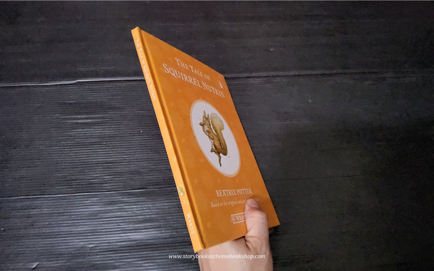 หนังสือนิทานปกแข็ง** 🍅🍅THE TALE OF SQUIRREL NUTKIN BY BEATRIX POTTER