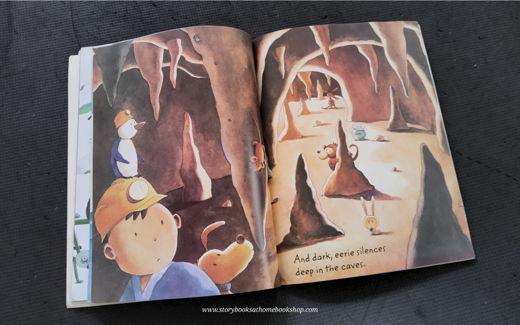 หนังสือนิทานปกอ่อน** 🍅🍓HERE IN SPACE