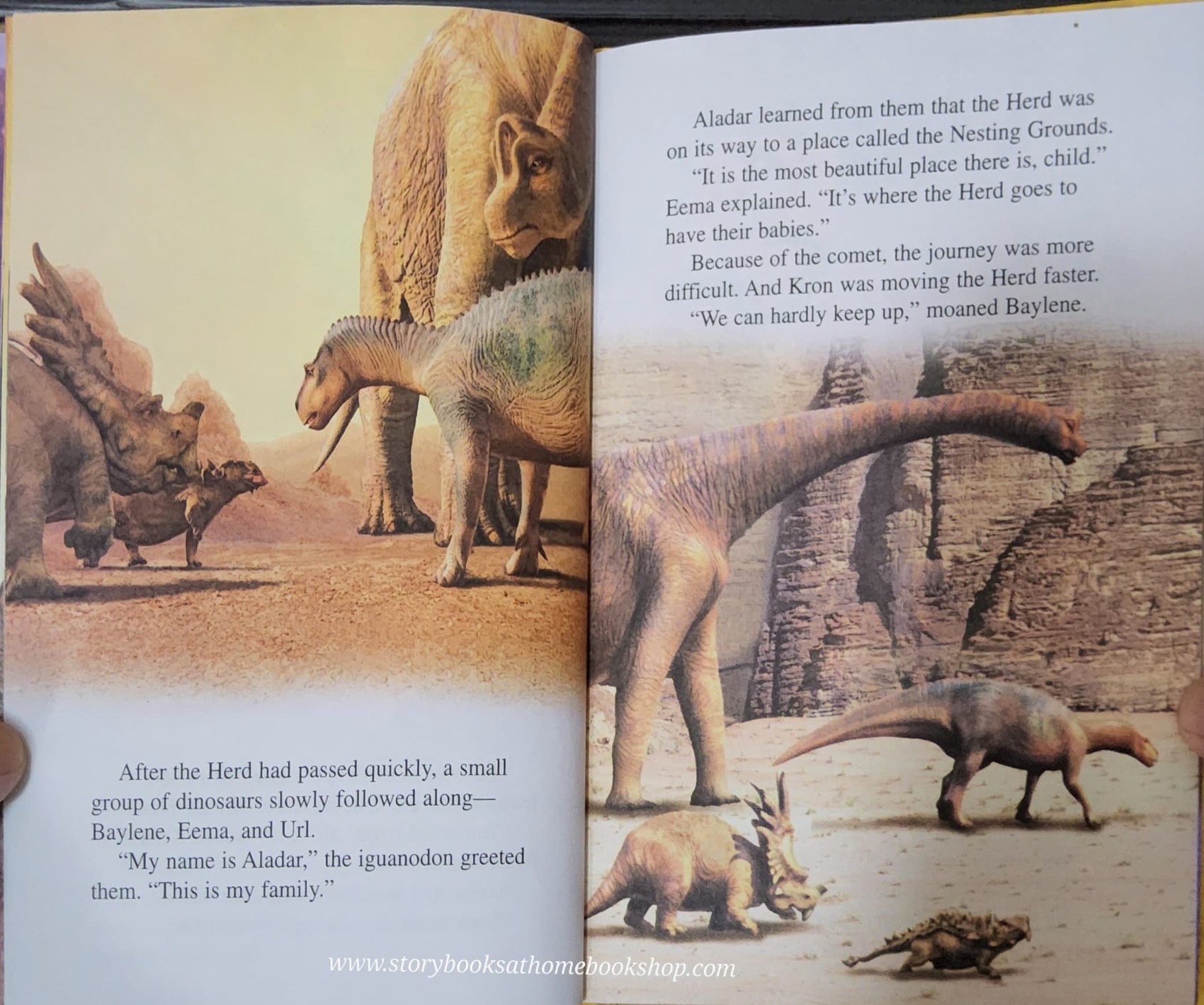 หนังสือนิทานปกแข็ง** 🍅🍓DISNEY DINOSAUR