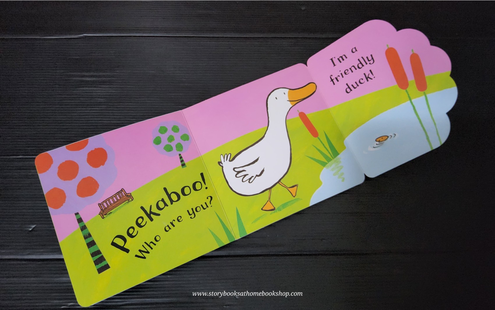 FLAP BOARD BOOK** 🍅🍓PEEKABOO PARK!