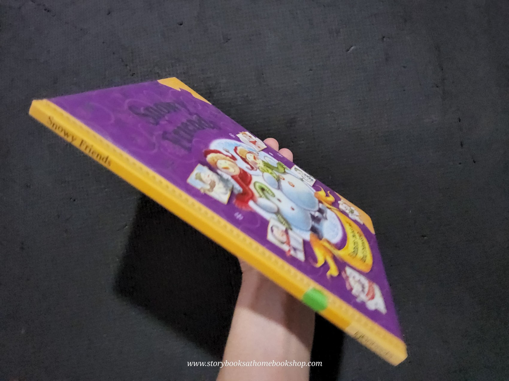 หนังสือนิทานปกแข็ง ** ♥️ SNOWY FRIENDS♥️