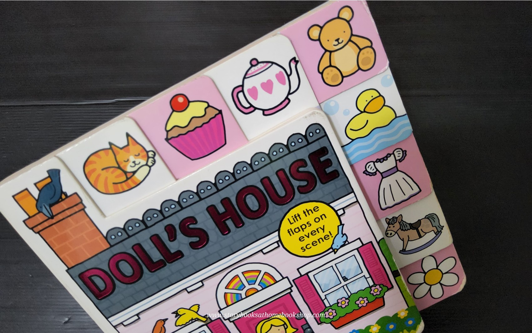FLAP BOARD BOOK** 🍅🍓DOLL'S HOUSE