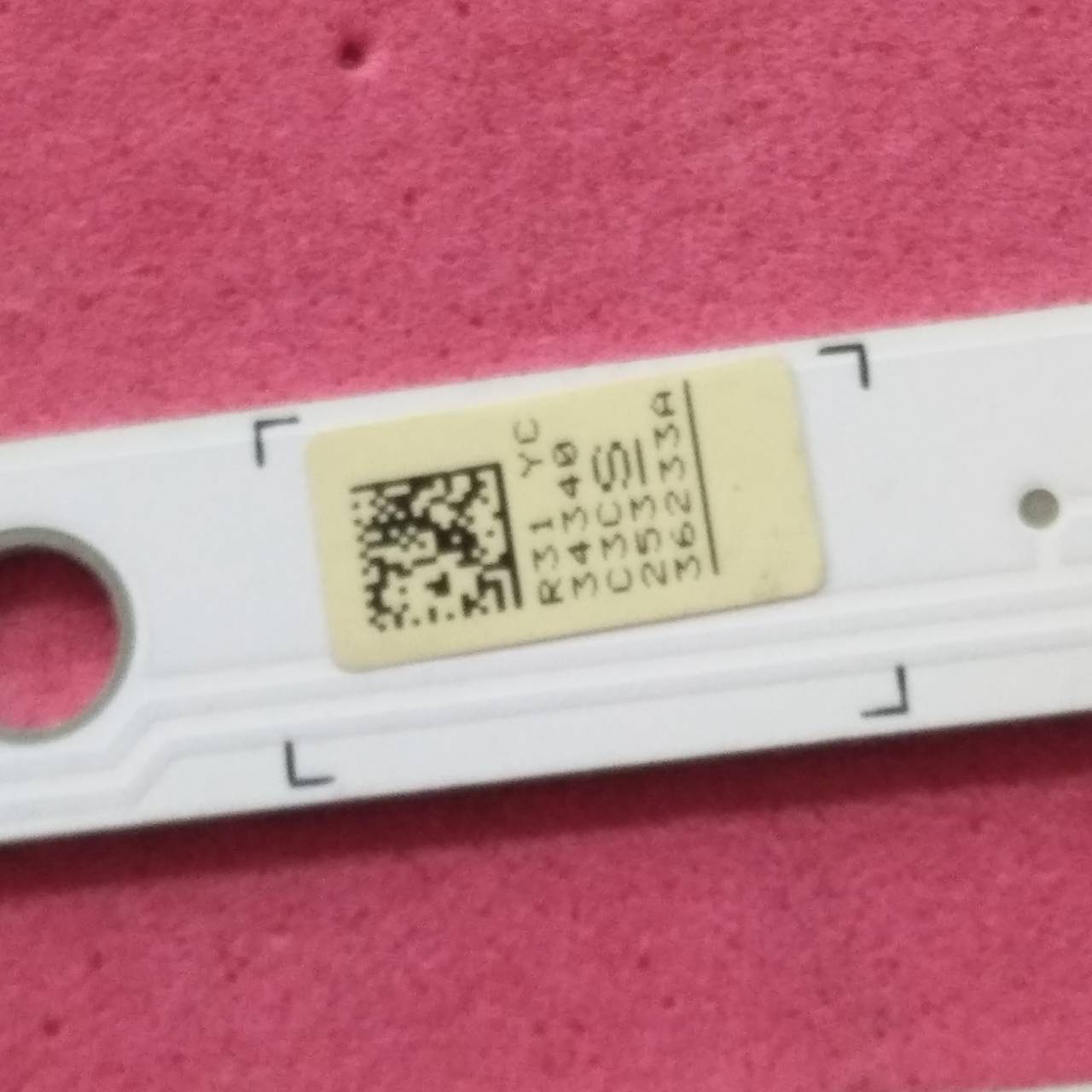 หลอดแบคไลน์ทีวีซัมซุง SAMSUNG ของแท้ถอดจากเครื่อง รุ่นUN32J4500 UE32J4000 UE32J4500 พาร์ทBN96-36233A รุ่นไม่แน่ใจ