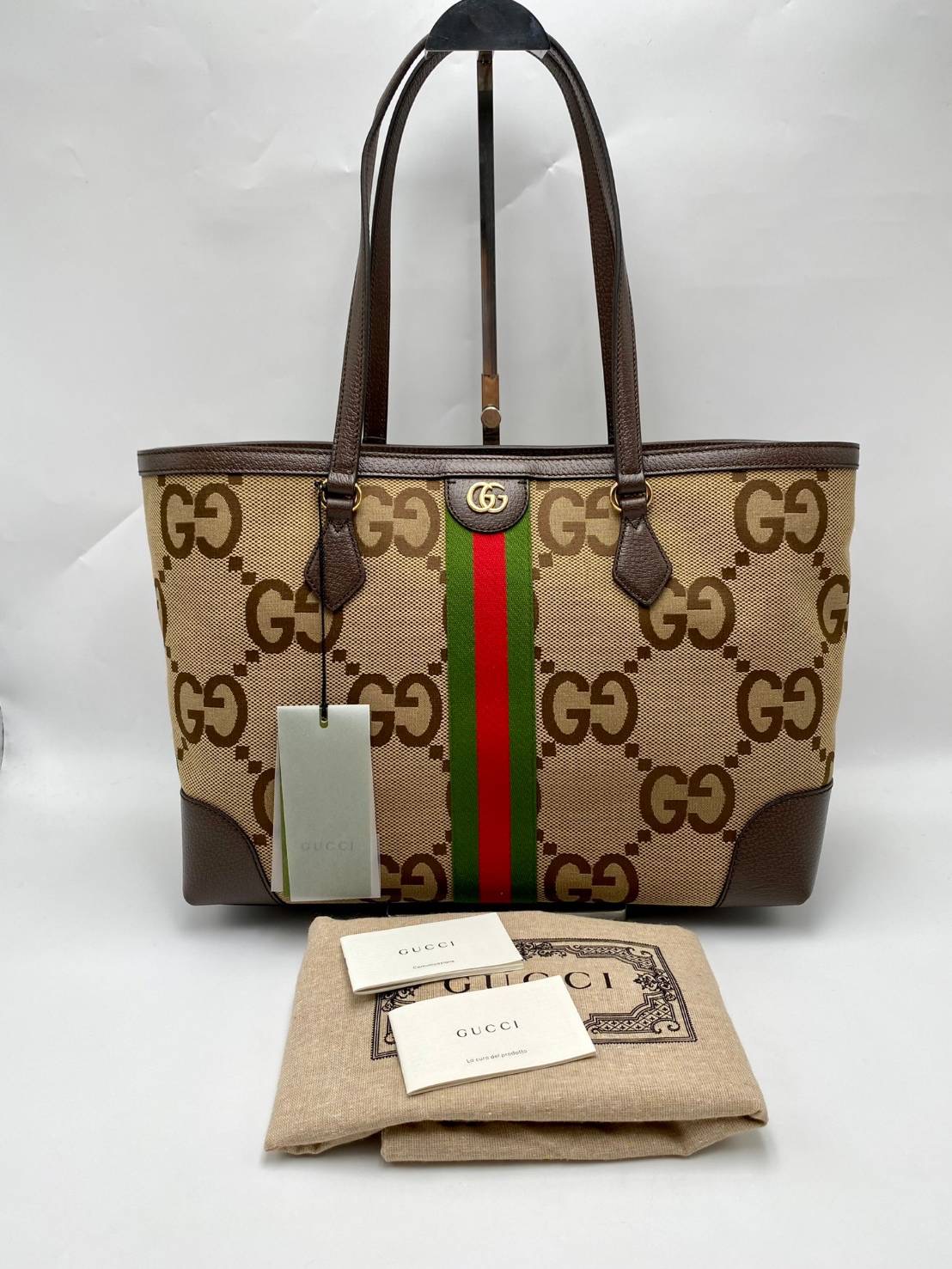New Gucci tote ขนาด : 27x37x11ซม. อุปกรณ์: ถุงผ้า การ์ด
