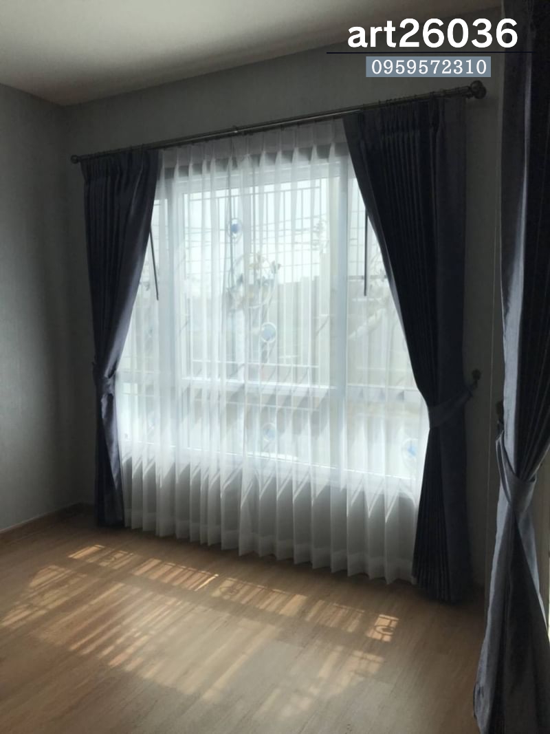 เหล็กดัดพร้อมมุ้งลวด ลายผีเสื้อวงกลม