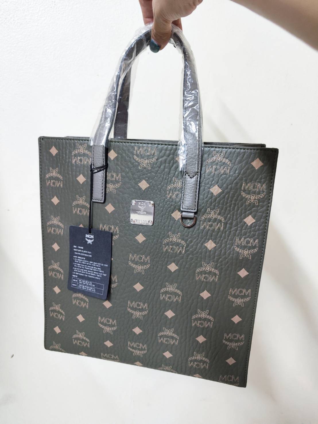New Mcm klassik small tote อุปกรณ์การ์ด ถุงผ้า