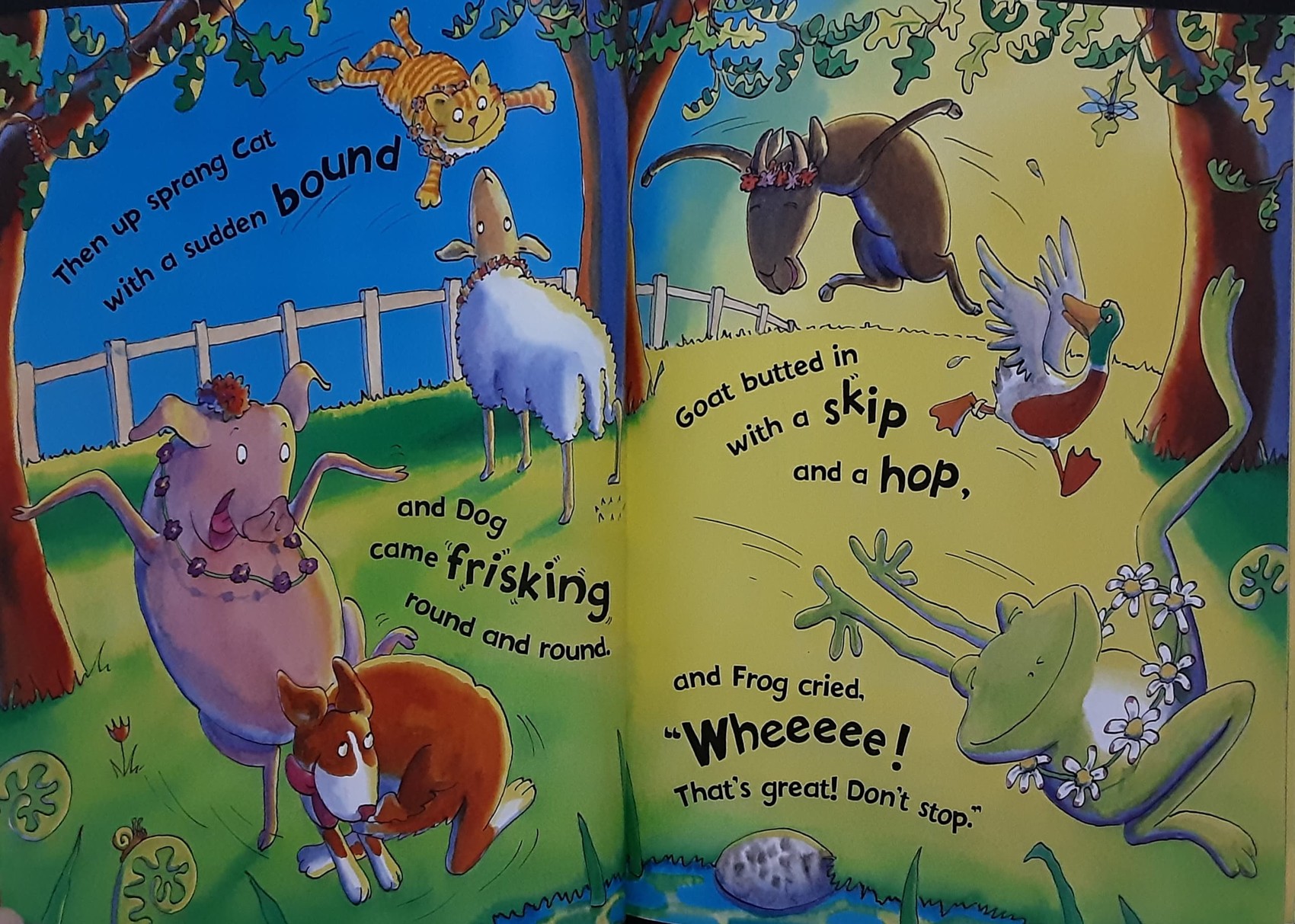 หนังสือนิทานปกอ่อน 🍅🍓 Down by the Cool of the Pool