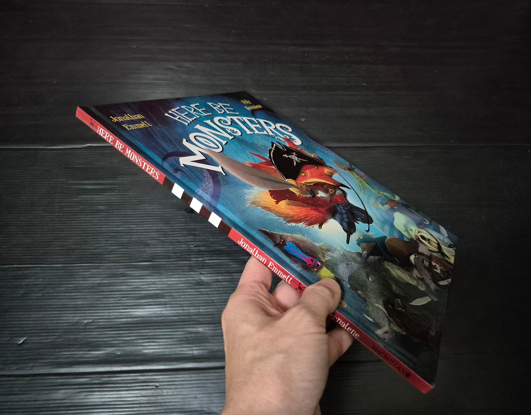 หนังสือนิทานปกแข็ง ** 🍅🍓HERE BE MONSTERS