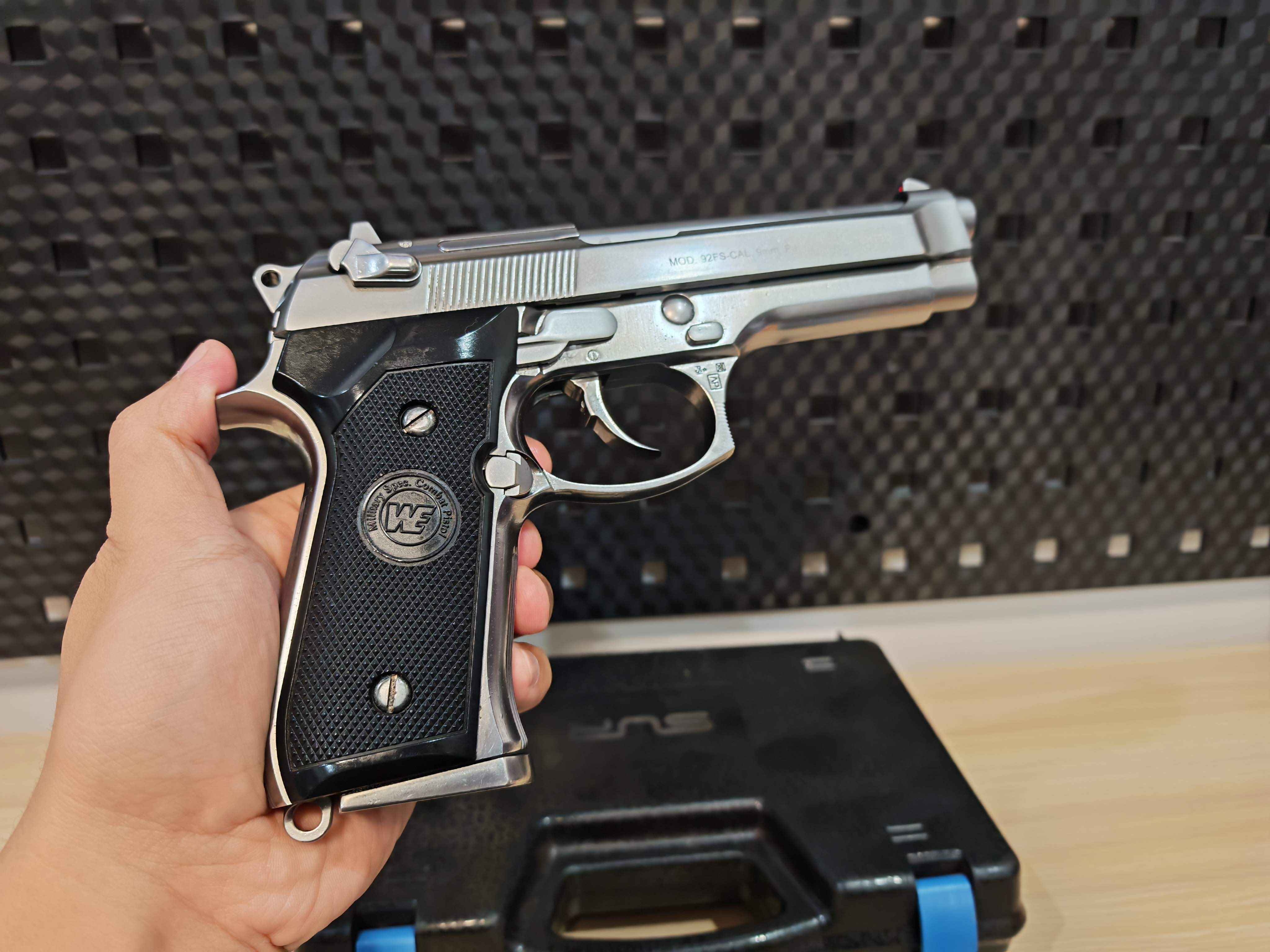 WE Beretta M92 Semi Version GBB เงิน ไต้หวัน BB Gun บีบีกัน แบบแก๊ส ปืนอัดลม มือสอง Airsoft Gun