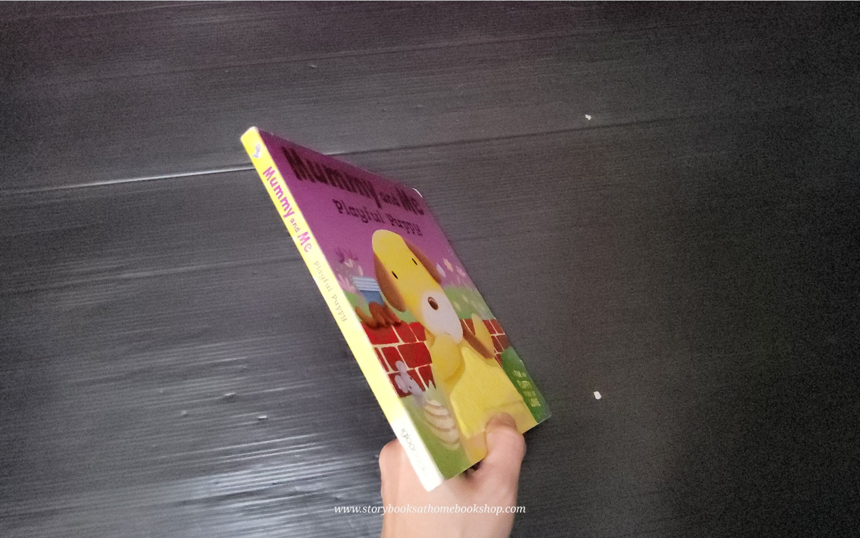 BOARD BOOK ** 🍓🍓MUMMY AND ME PLAYFUL PUPPY