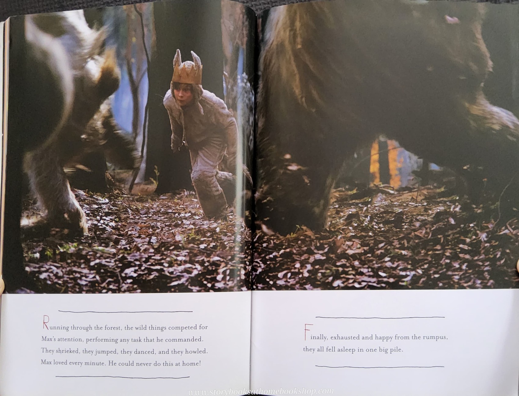 หนังสือแนะนำ** **หนังสือนิทานปกอ่อน** 🍅🍓 WHERE THE WILD THINGS ARE (THE MOVIE STORYBOOK)