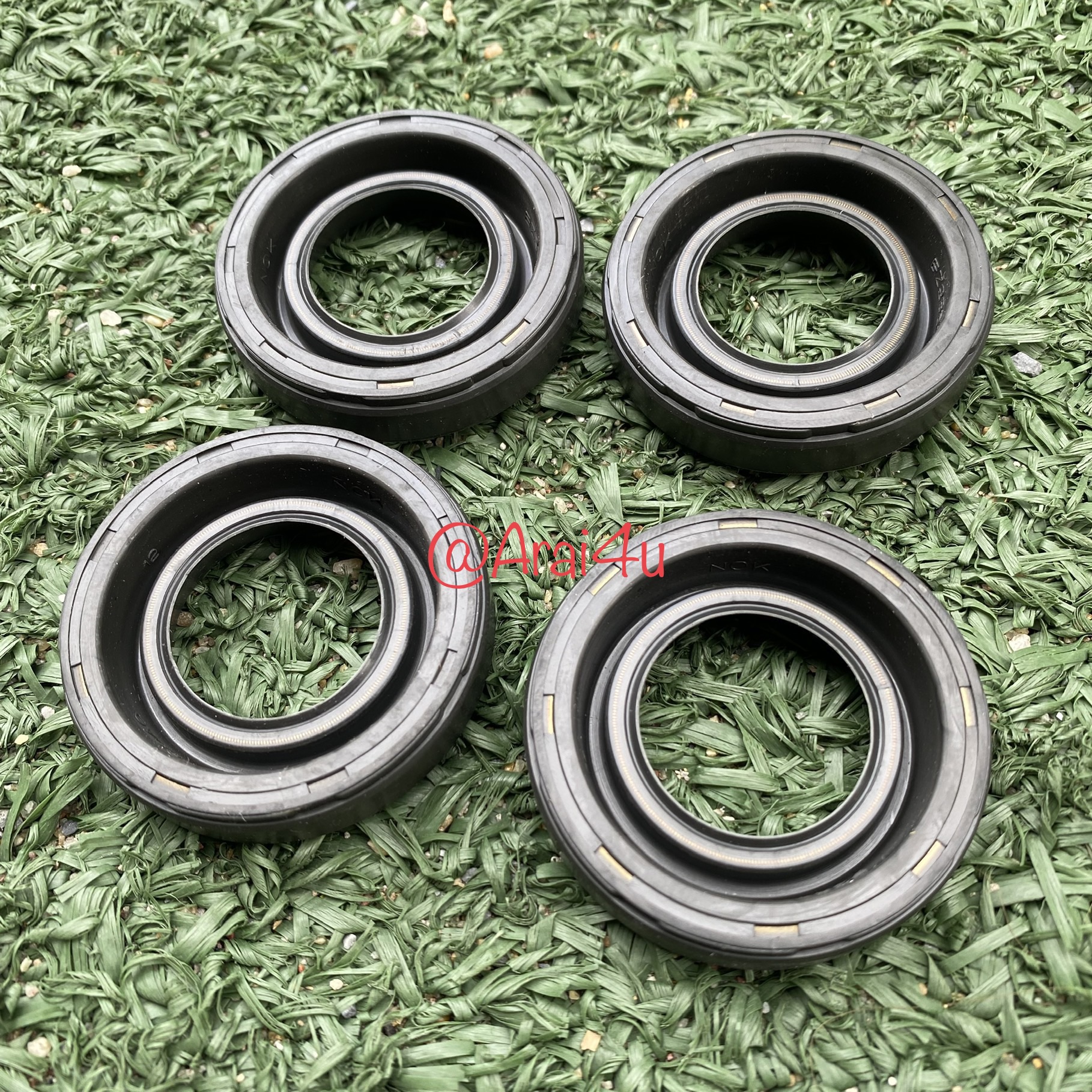 ซีลเบ้าหัวเทียน NISSAN B13,NV SET 4