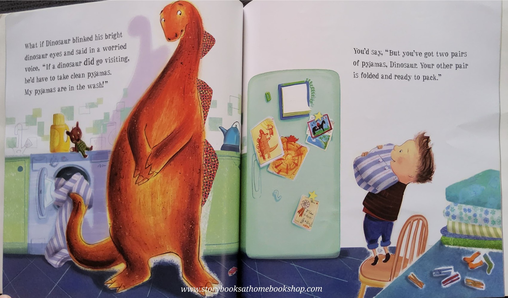 หนังสือนิทานปกอ่อน** 🍅🍓DINOSAURS SLEEPOVER