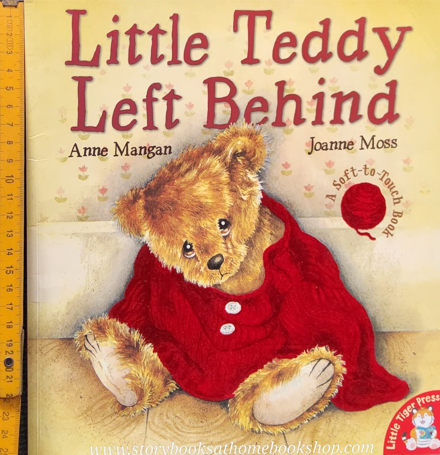 หนังสือนิทานปกอ่อน TOUCH AND FEEL** 🍅LITTLE TEDDY LEFT BEHIND♥️♥️
