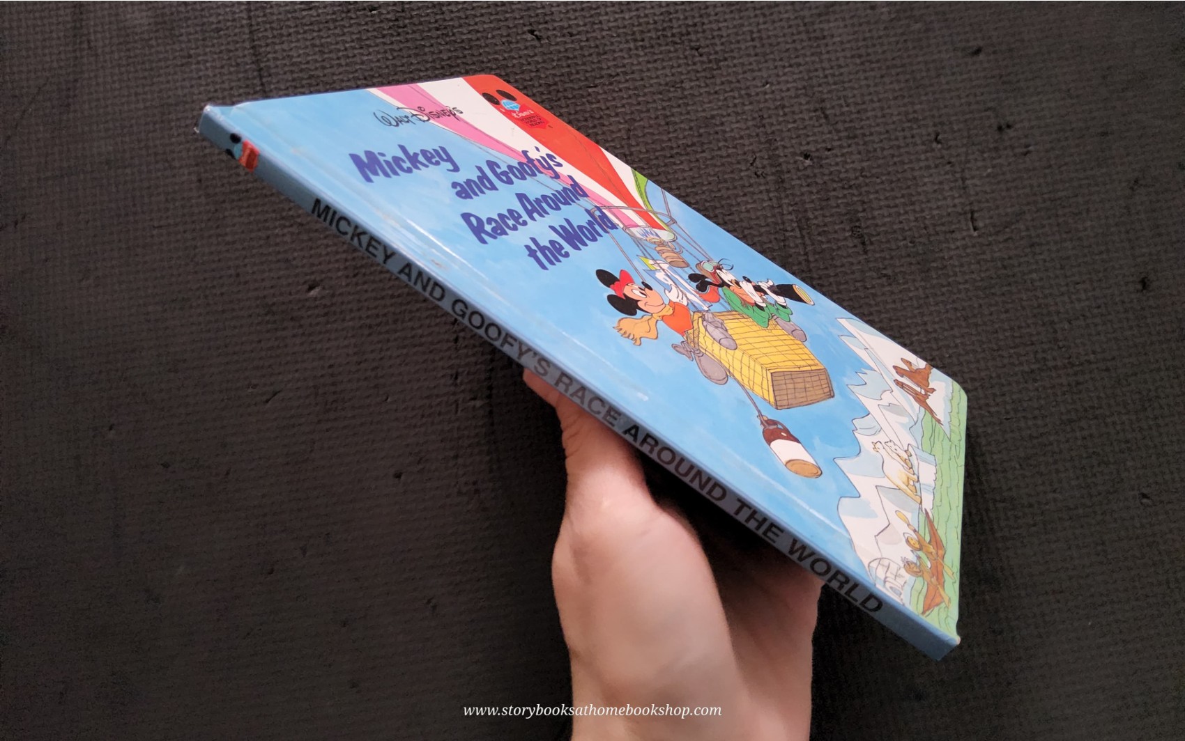 หนังสือนิทานปกแข็ง** 🍅🍅DISNEY MICKEY AND GOOFY'S RACE AROUND THE WORLD