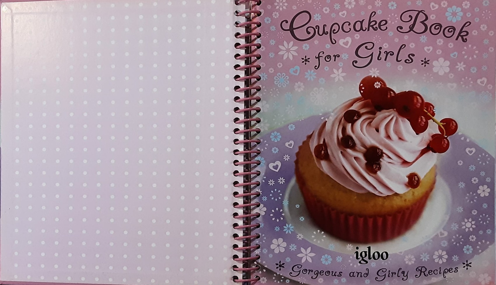 Cookery Book หนังสือกิจกรรม ทำอาหาร ภาษาอังกฤษ 🍅🍓Cupcake Book for Girls/Used สภาพ 80-90%