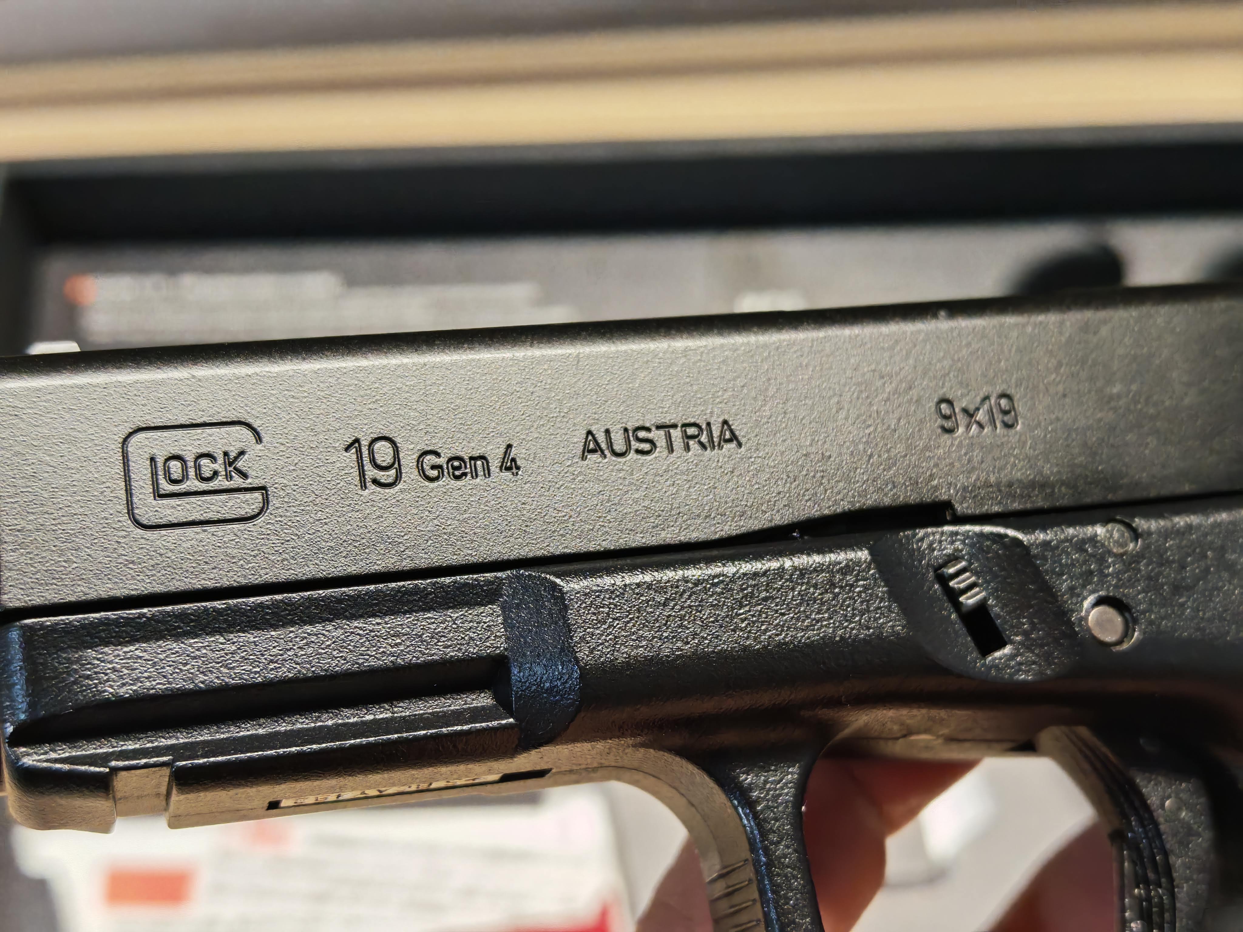Tokyo Marui Glock19 G19 Gen4 GBB ญี่ปุ่น BB Gun บีบีกัน แบบแก๊ส ปืนอัดลม Airsoft Gun มือสอง