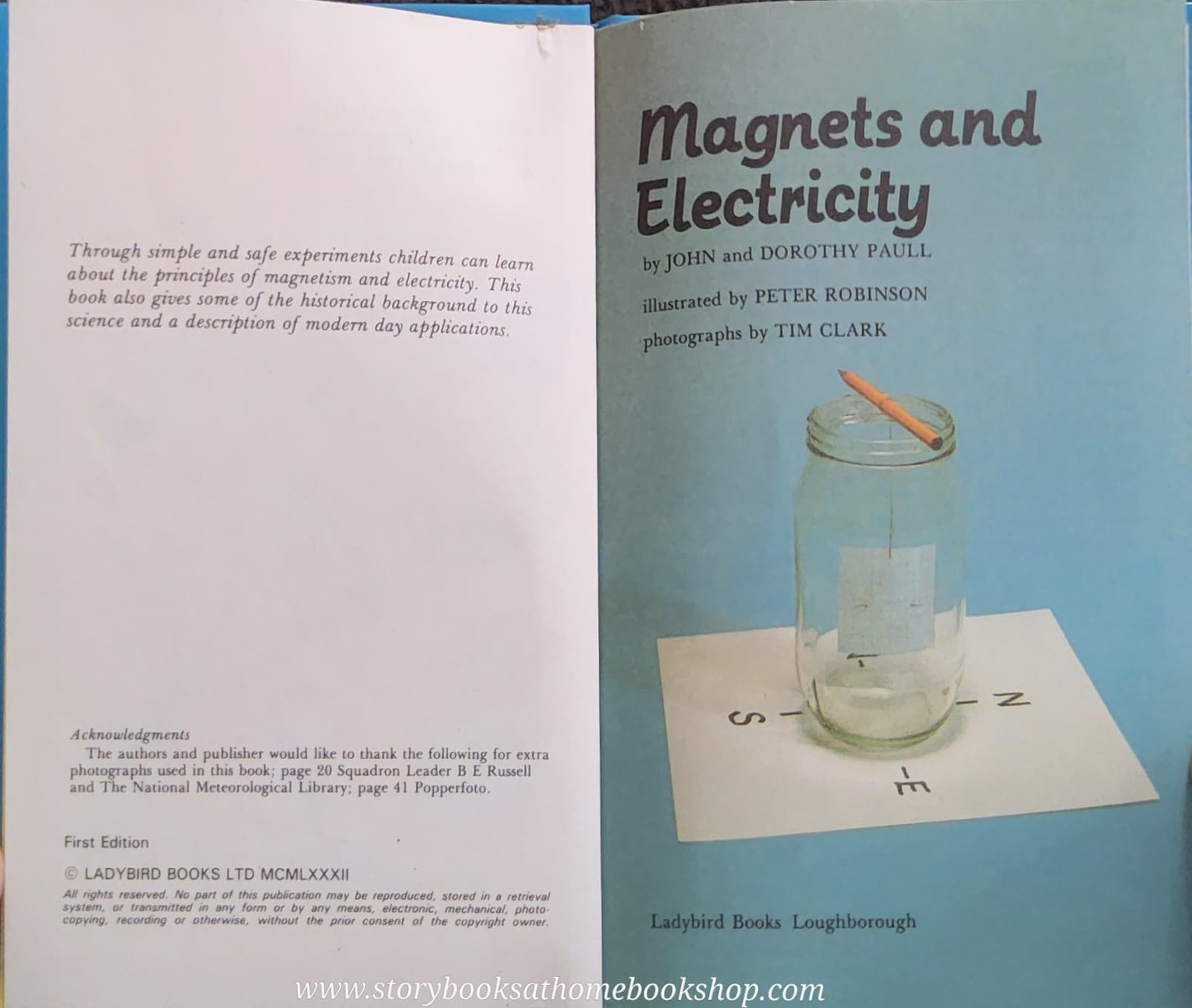 KNOWLEDGE BOOK** ♥️ ♥️ LADYBIRD SCIENCE:MAGNETS AND ELECTRICIT