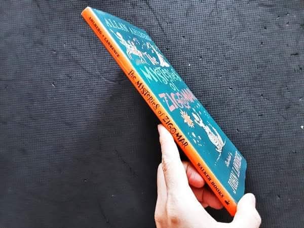 หนังสือนิทานปกแข็ง** 🍅🍓The MYSTERIES OF ZIGONAR BY ALLAN AHLBERG