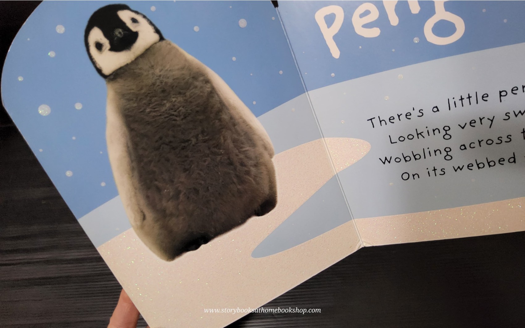 TOUCH AND FEEL BOARD BOOK** ð
ðLITTLE PENGUIN