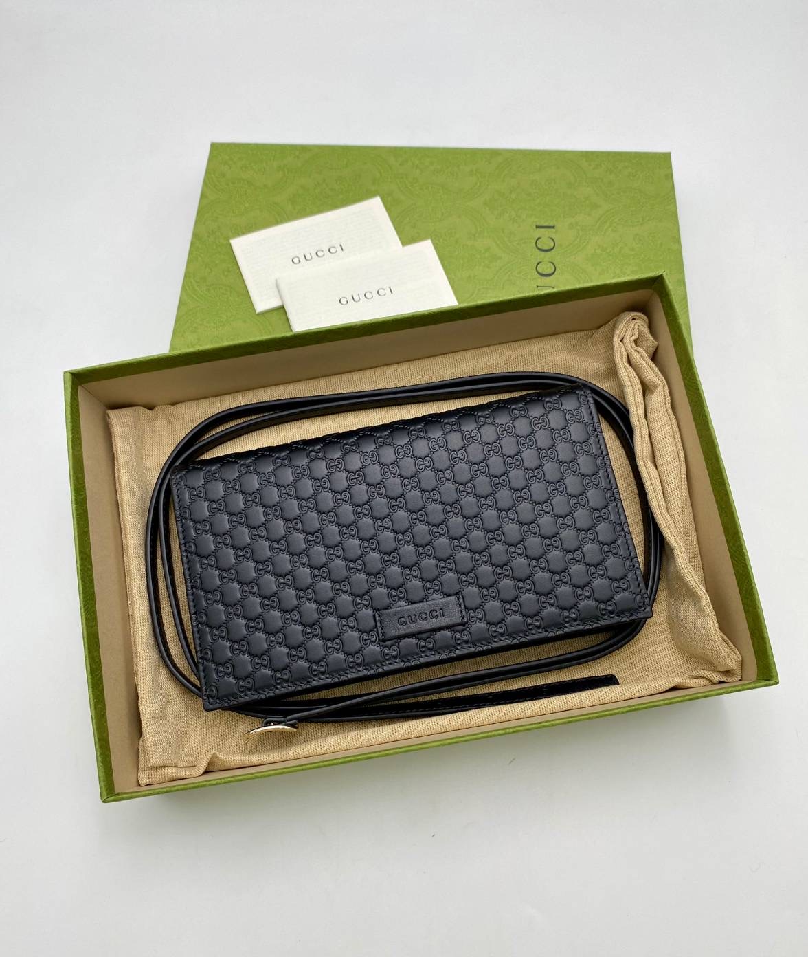 รอบใหม่ราคาดีงาม New Gucci woc crossbody