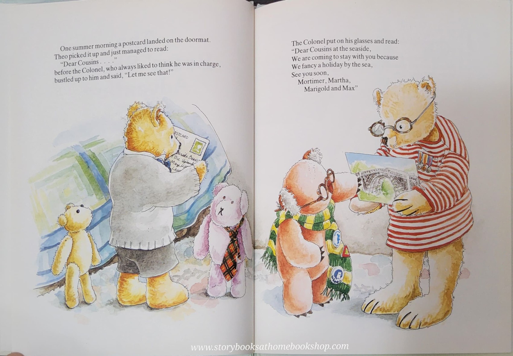 หนังสือนิทานปกแข็ง** 🍅🍅THE BEARS' SEASIDE ADVENTURE BY PRUE THEOBALDS