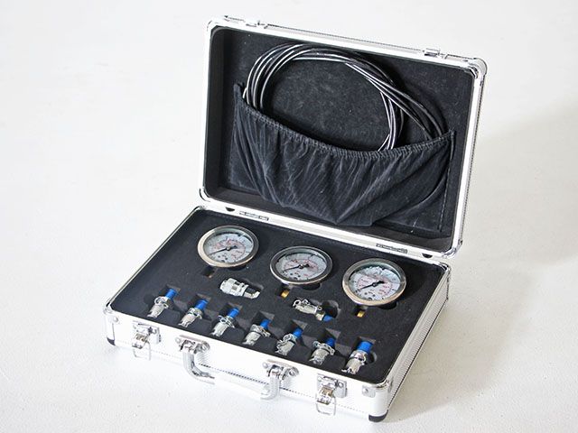 Pressure Test Kit ชุดเกจวัดแรงดันระบบไฮดรอลิค 26x33x11cm