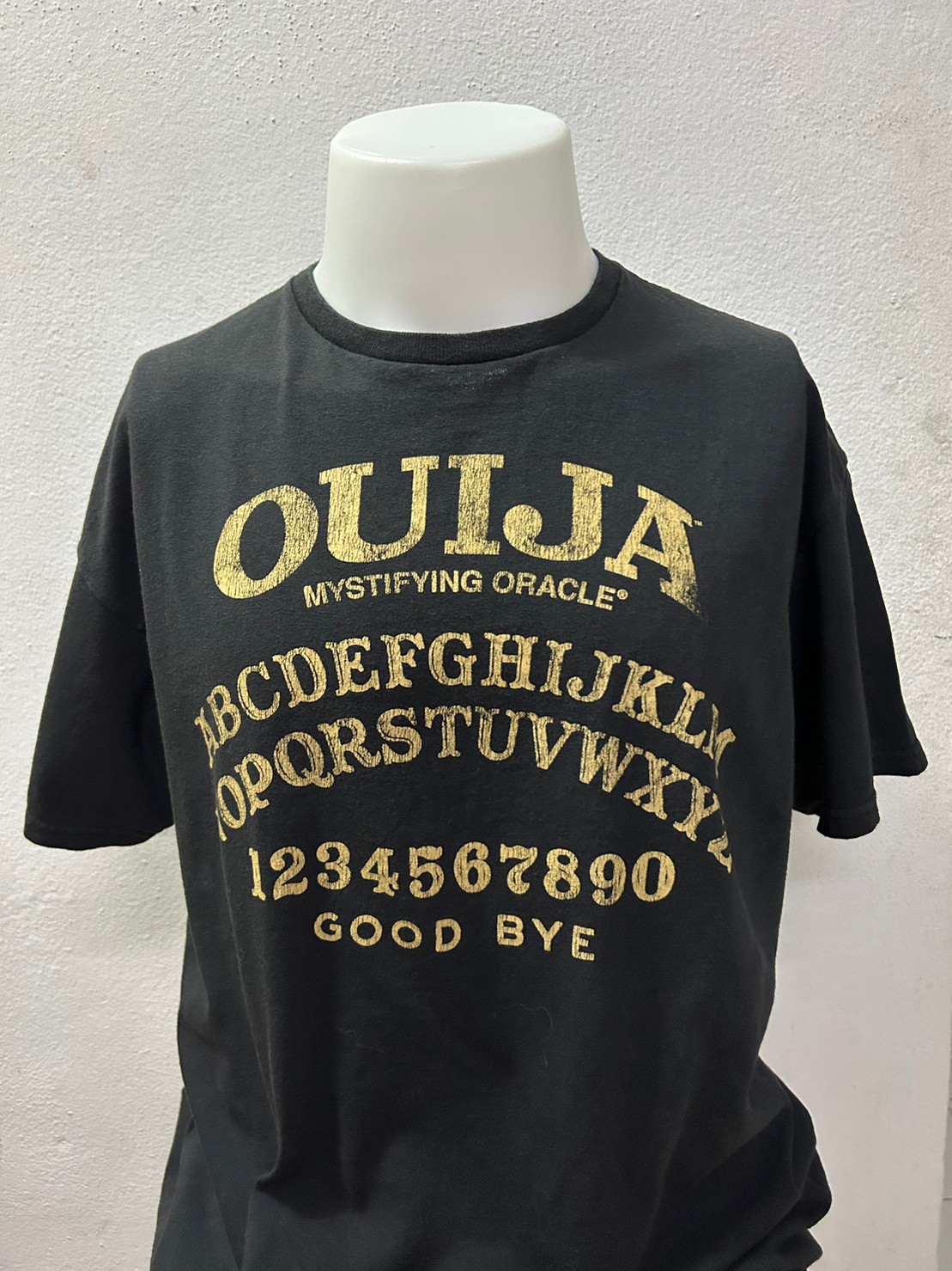 OUIJA สภาพสวยAAA ป้ายปั๊มคอ OUIJA อก 21.5" ยาว 29" Made In Hondulas 100% Cotton