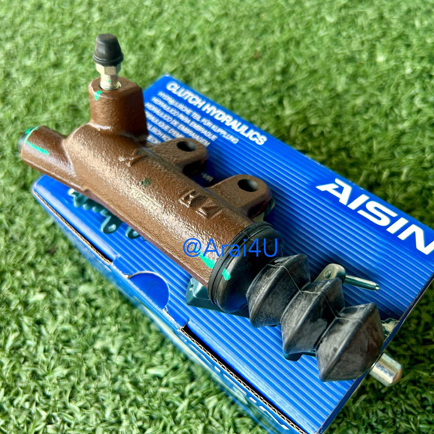 ปั้มคลัชล่าง TOYOTA REVO 6เกียร์ 7/8 AISIN