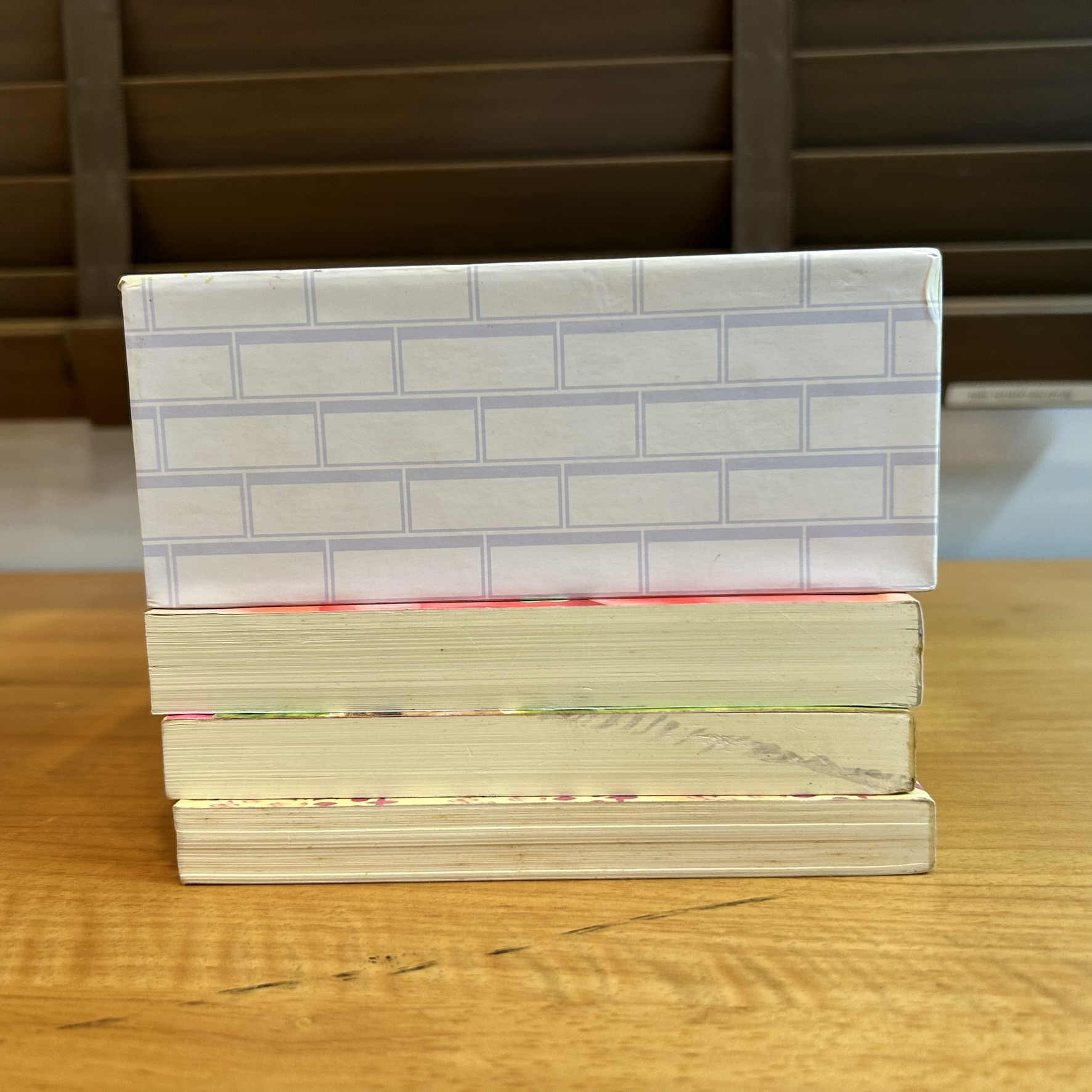 ชุด 30+ โสดกำลังดี - แต้มรักเคียงใจ/ใจเกี้ยวรัก/วายร้ายยั่วรัก ... กระดาษทรายแก้ว (มือสอง) นิยาย โรแมนติก