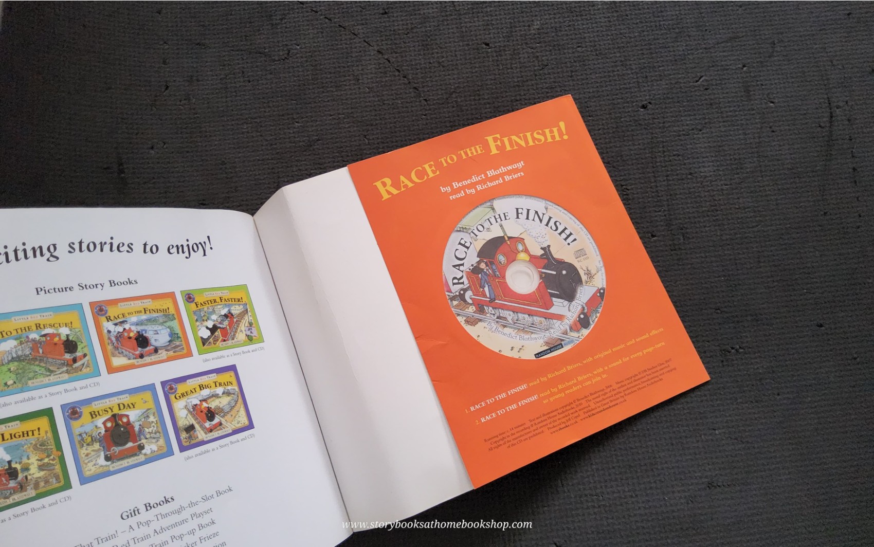 หนังสือนิทานปกอ่อน ** 🍅🍓LITTLE RED TRAIN RACE TO THE FINISH (WITH CD) BY BENEDICT BLATHWAYT