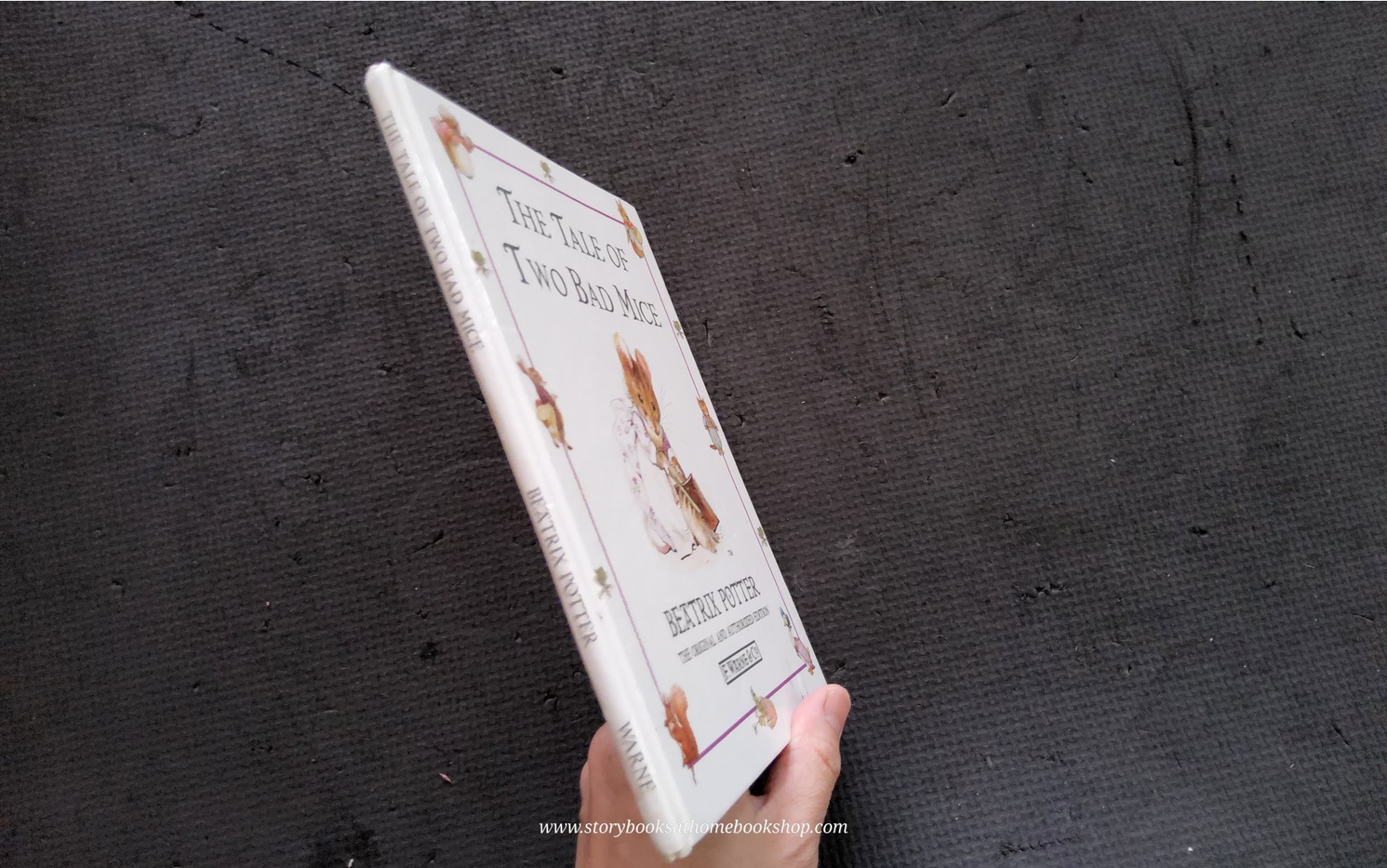 หนังสือนิทานปกแข็ง** 🍅🍓TALE OF TWO BAD MICE BY BEATRIX POTTER