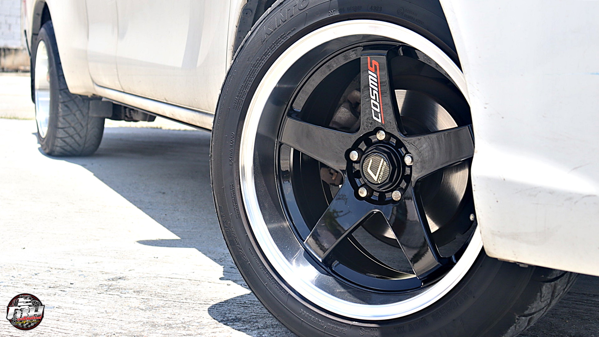 TOYOTA REVO เปลี่ยนล้อแม็กซ์ COSMIS RS3 ขอบ18นิ้ว